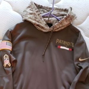 2018 salute to service patriots hoodie